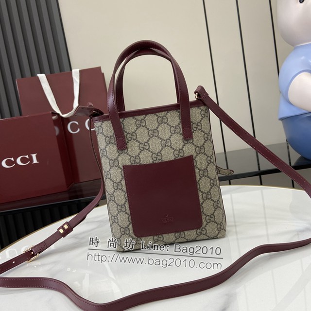 Gucci專櫃古馳最新款飾小狗細節GG迷你手提肩包 jh2014型號：831899
